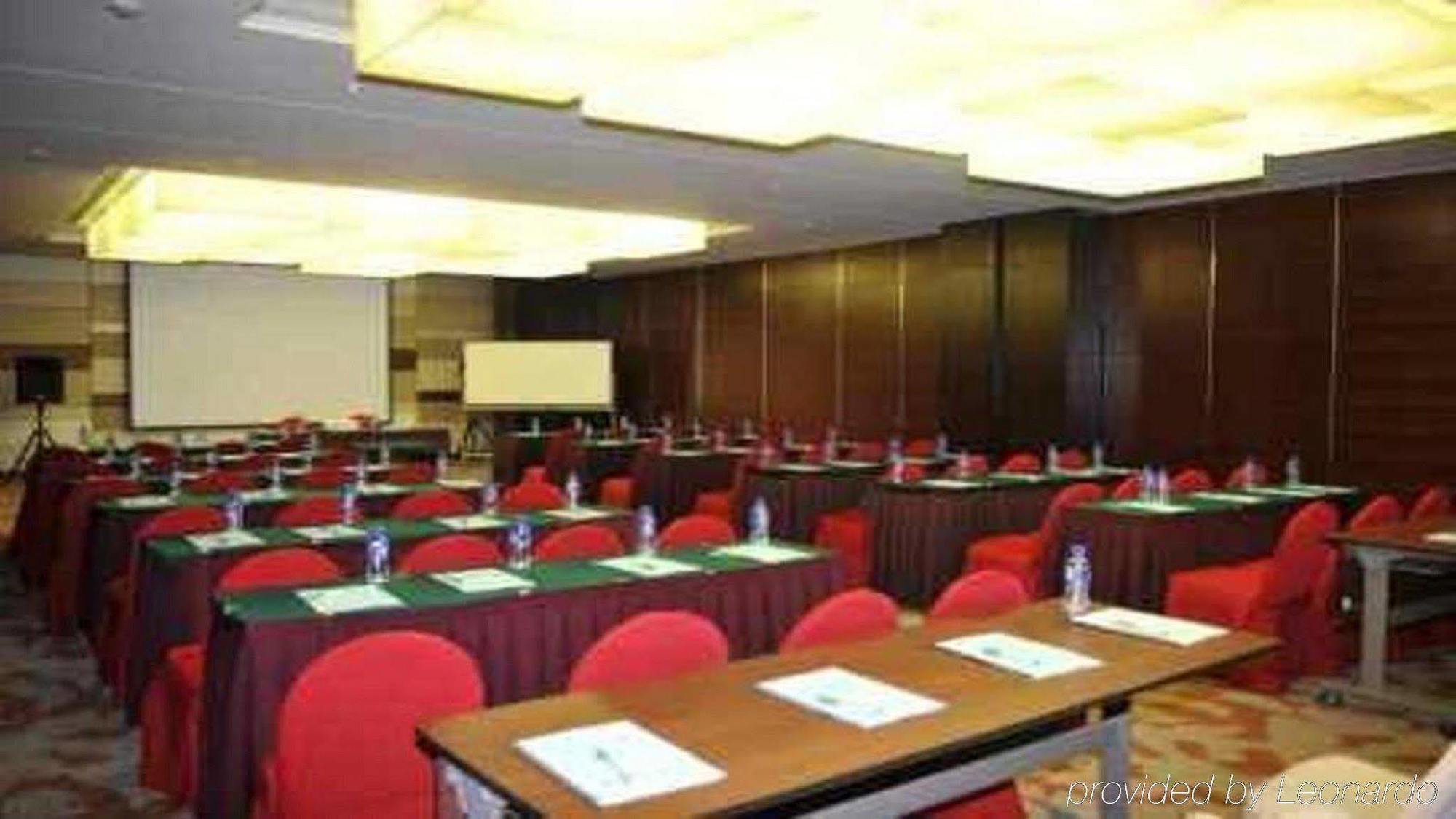 Holiday Inn Express Tianjin City Center Facilidades foto