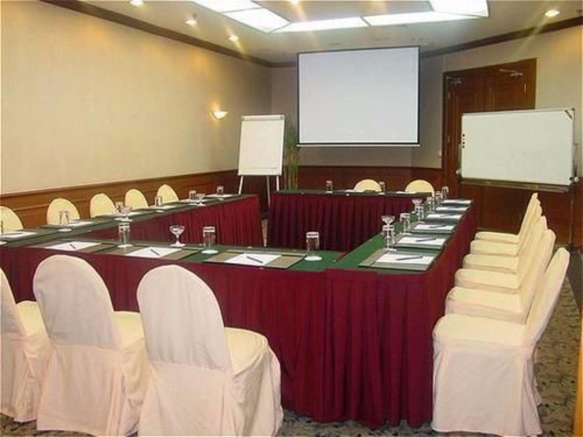Holiday Inn Express Tianjin City Center Exterior foto